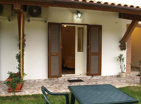 هتل Agriturismo Le Frasche