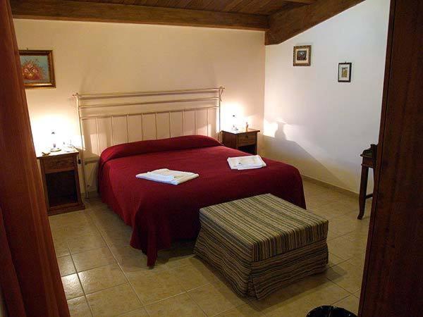 هتل Agriturismo Le Frasche