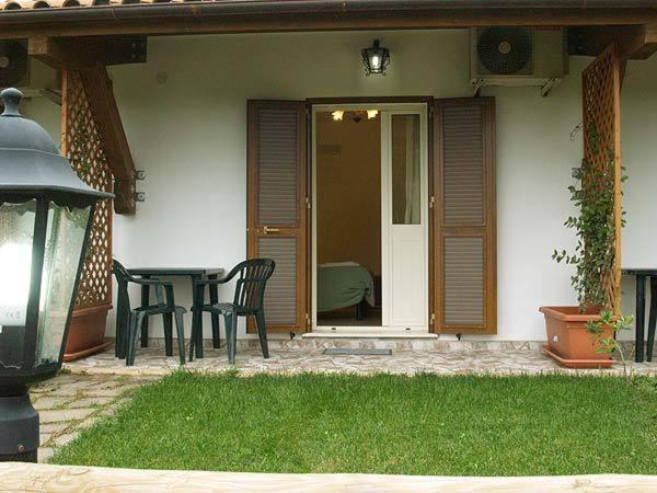 هتل Agriturismo Le Frasche