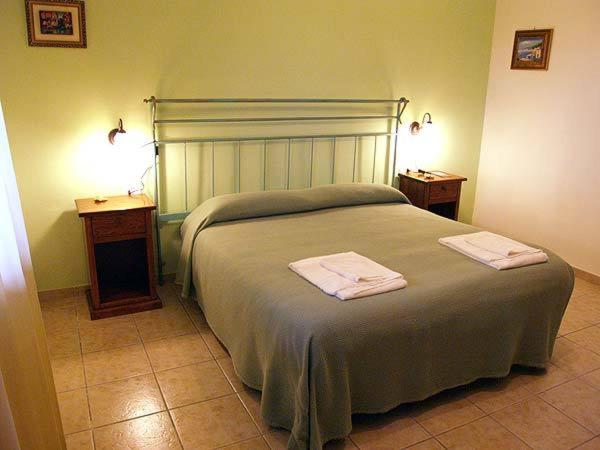 هتل Agriturismo Le Frasche