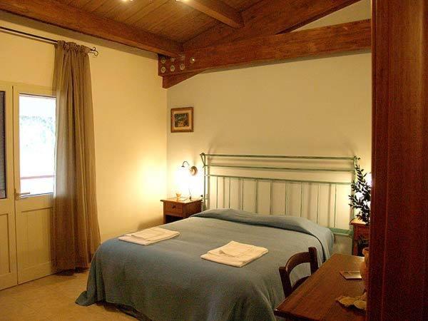 هتل Agriturismo Le Frasche