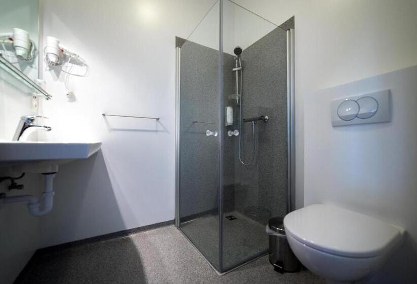 هتل Dæli Guesthouse