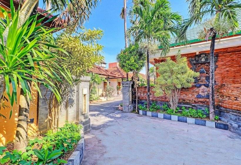 בית מלון כפרי Oyo 92175 Surya Madu Guest House