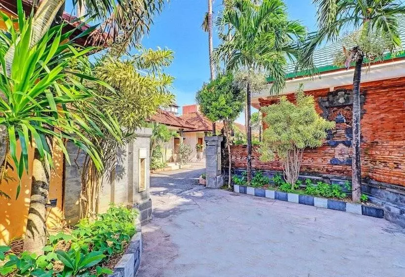 ホテル Oyo 92175 Surya Madu Guest House