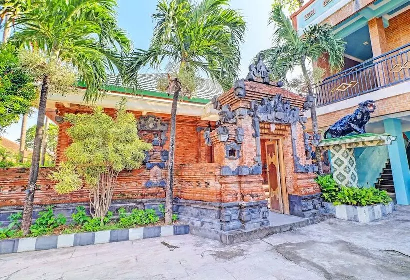 ホテル Oyo 92175 Surya Madu Guest House