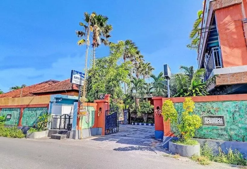 ホテル Oyo 92175 Surya Madu Guest House