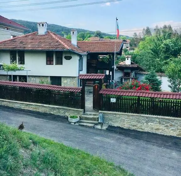 ペンション Dyadovata Kashta