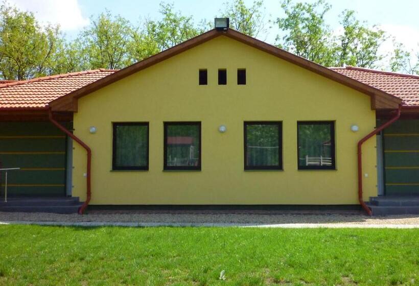 Пансион Farkasverem Vendégház