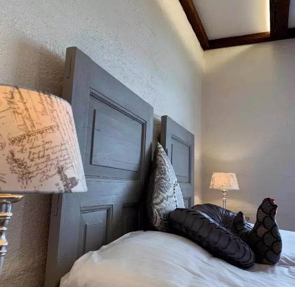 پانسیون Grand Guesthouse Gardakot
