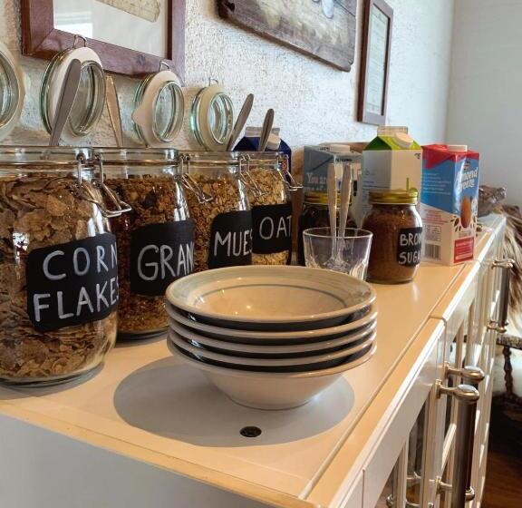 پانسیون Grand Guesthouse Gardakot