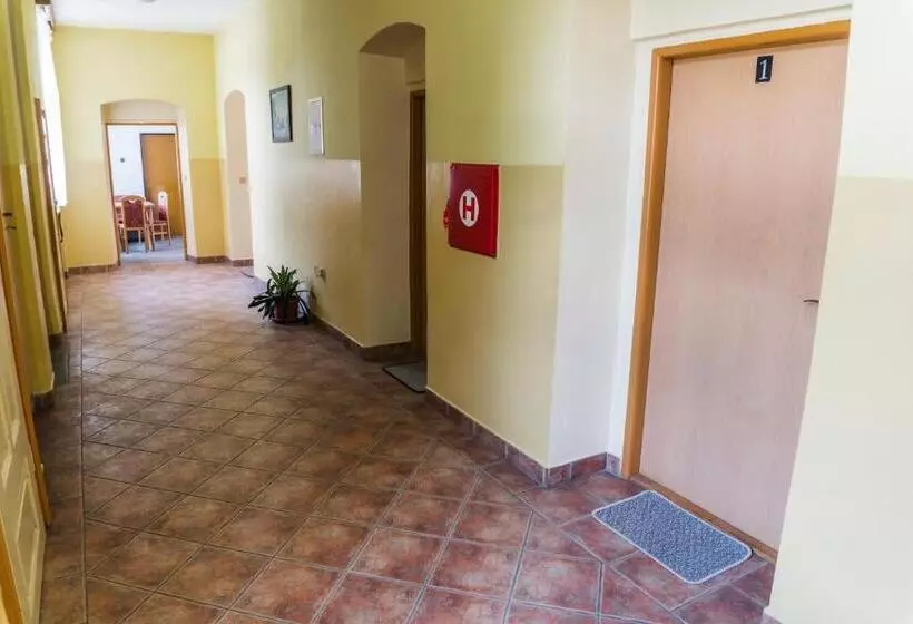 Retkeilymaja Ubytování Na Jakuli