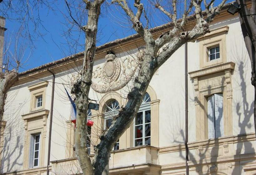 Mas De Valrugues Holifrance