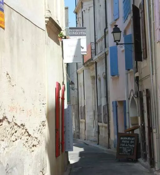 Mas De Valrugues Holifrance