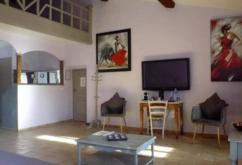 Le Mas De Gleyzes B&b De Charme