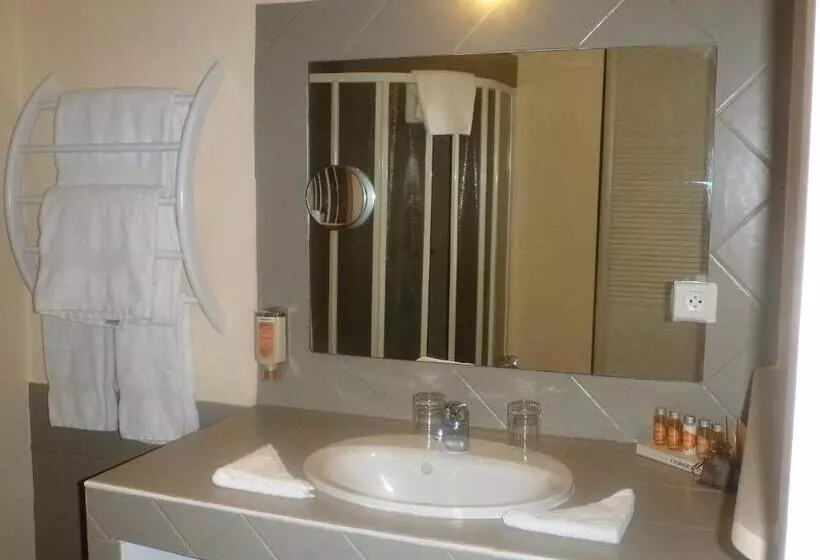 Le Mas De Gleyzes B&b De Charme