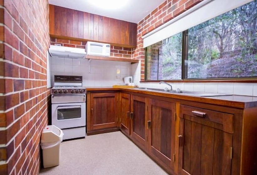 Evedon Lakeside Retreat