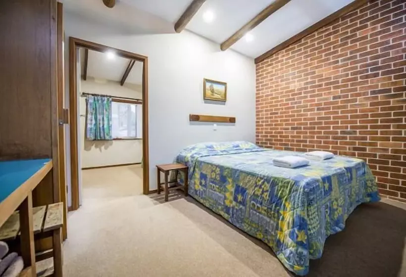 Evedon Lakeside Retreat