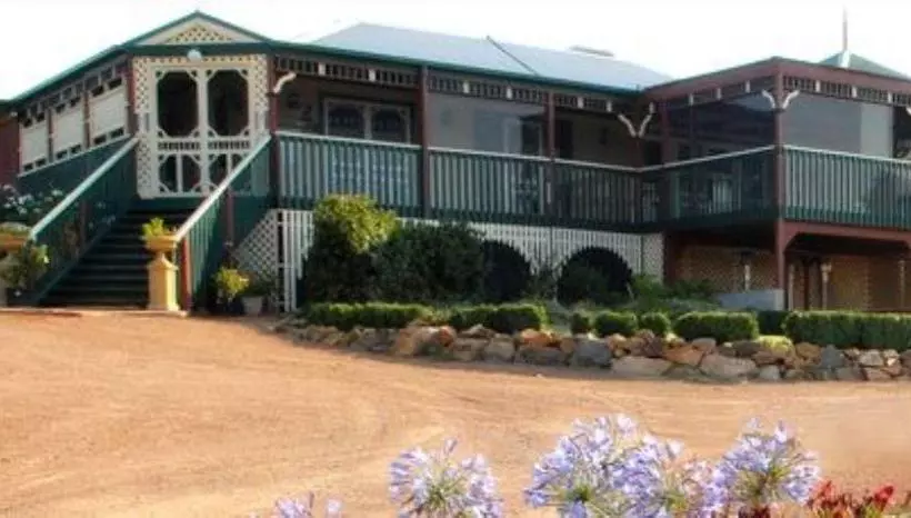 Gooromon Park Cottages