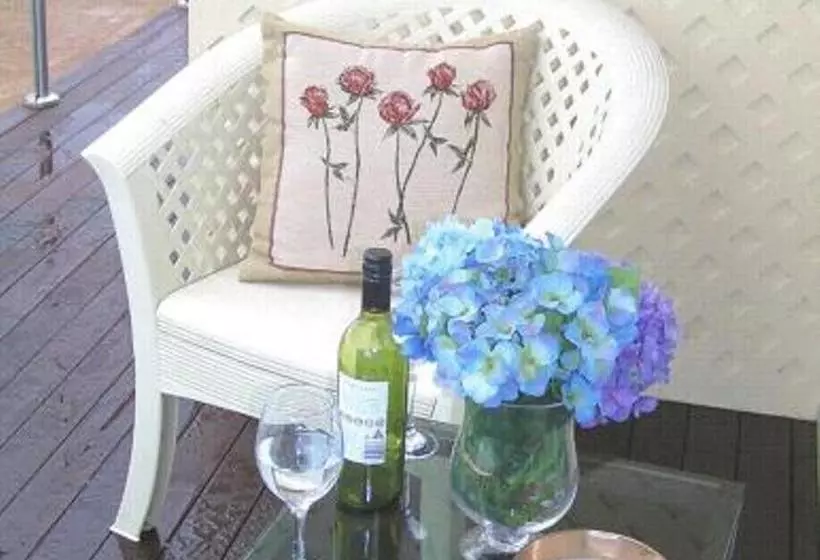 Gooromon Park Cottages