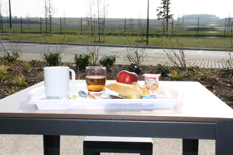 ホテル Akena City Reims Bezannes