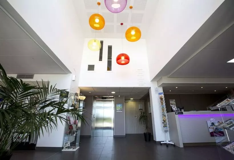 هتل Akena City Reims Bezannes