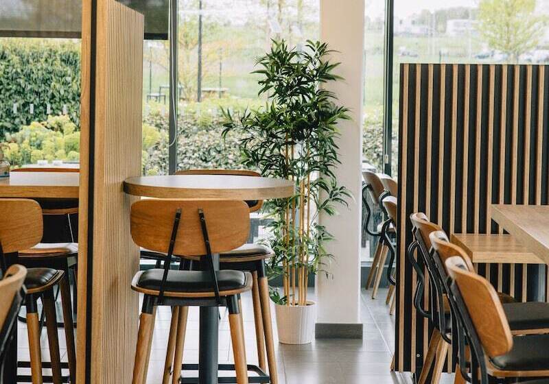 ホテル Akena City Reims Bezannes