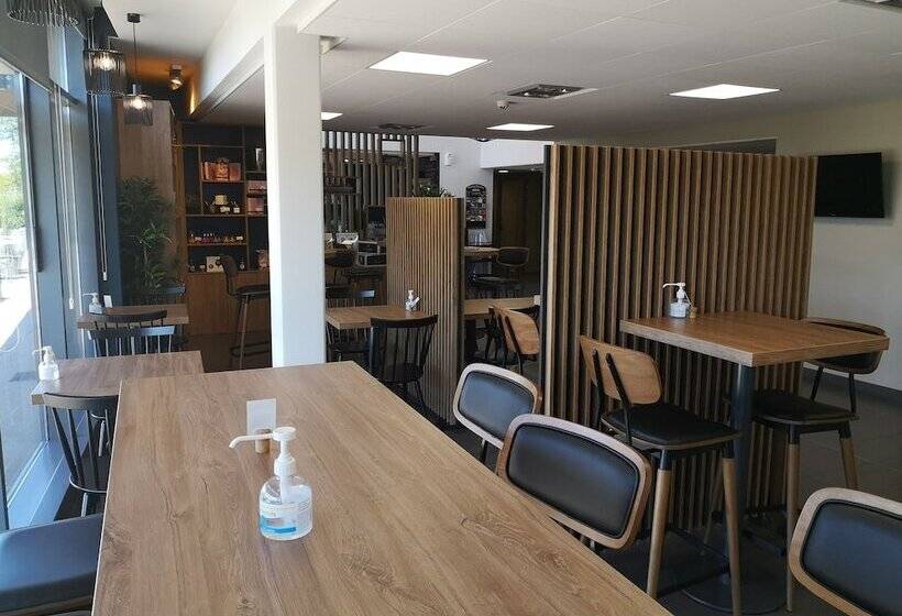 ホテル Akena City Reims Bezannes