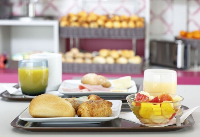 ホテル Akena City Reims Bezannes