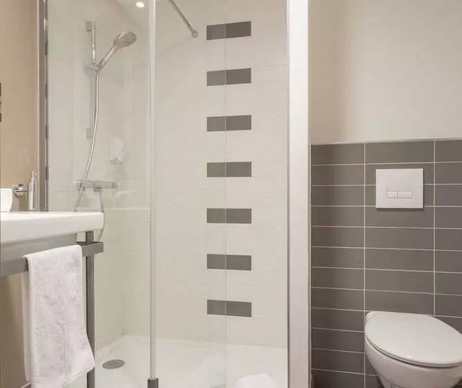 هتل Akena City Reims Bezannes