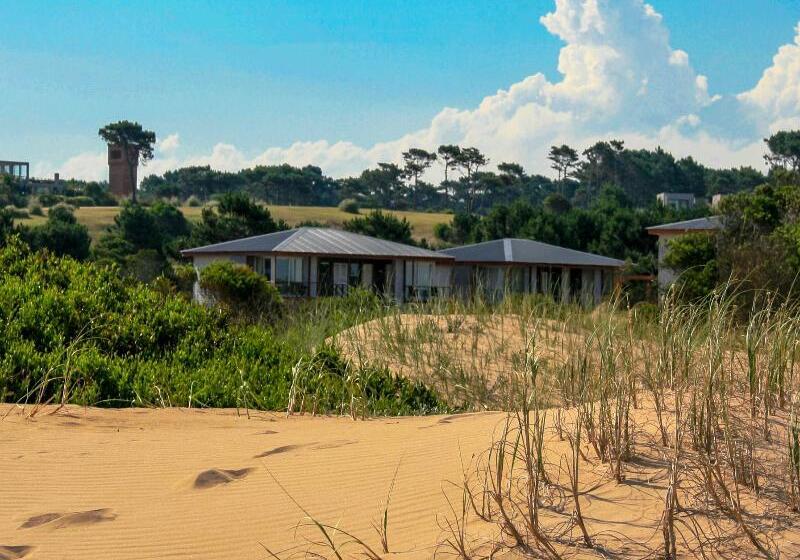 Anastasio Hotel & Beach Club