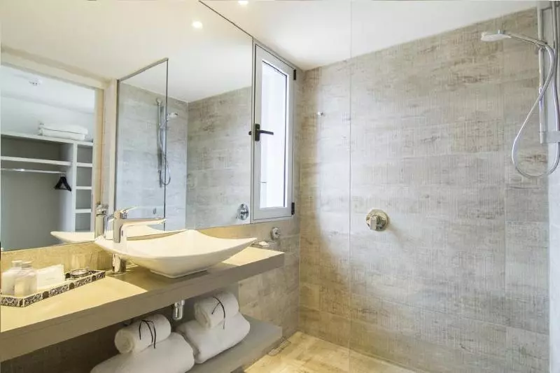 Anastasio Hotel & Beach Club