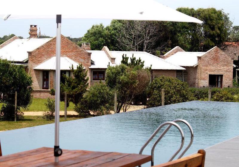 Anastasio Hotel & Beach Club