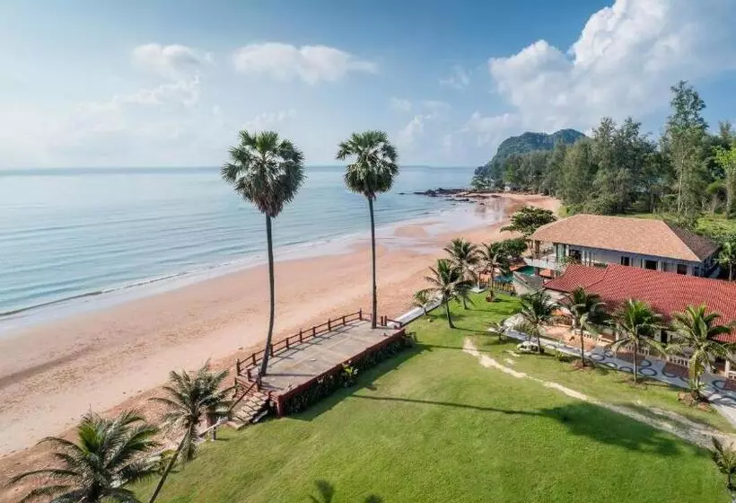 Hotell Bansaithong Beach Resort