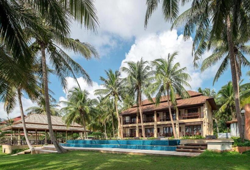 Hotelli Bansaithong Beach Resort