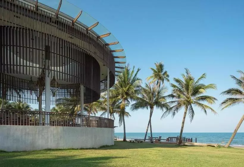 Hotell Bansaithong Beach Resort