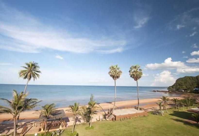 Hotelli Bansaithong Beach Resort