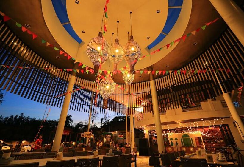 Hotelli Bansaithong Beach Resort