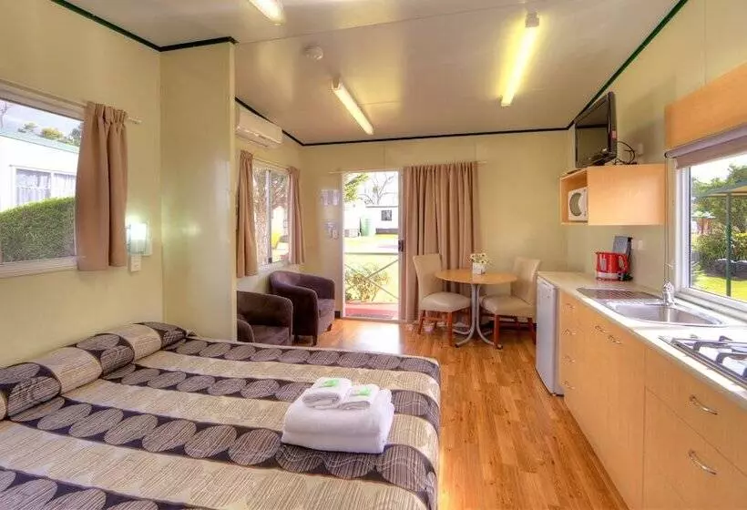 هتل Big4 Toowoomba Garden City Holiday Park