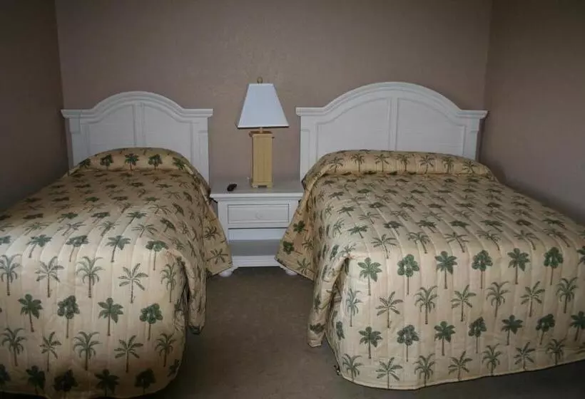 Отель Club Regency At Regency Towers