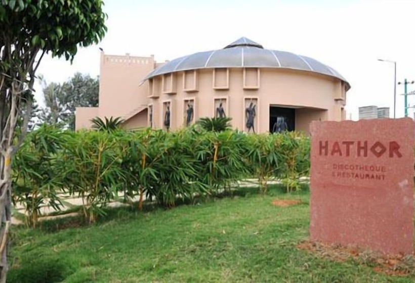 酒店 Confident Amoon   The Glamour Spa And Resort