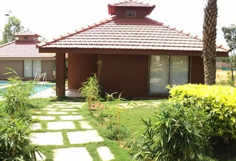 Отель Confident Amoon The Glamour Spa And Resort