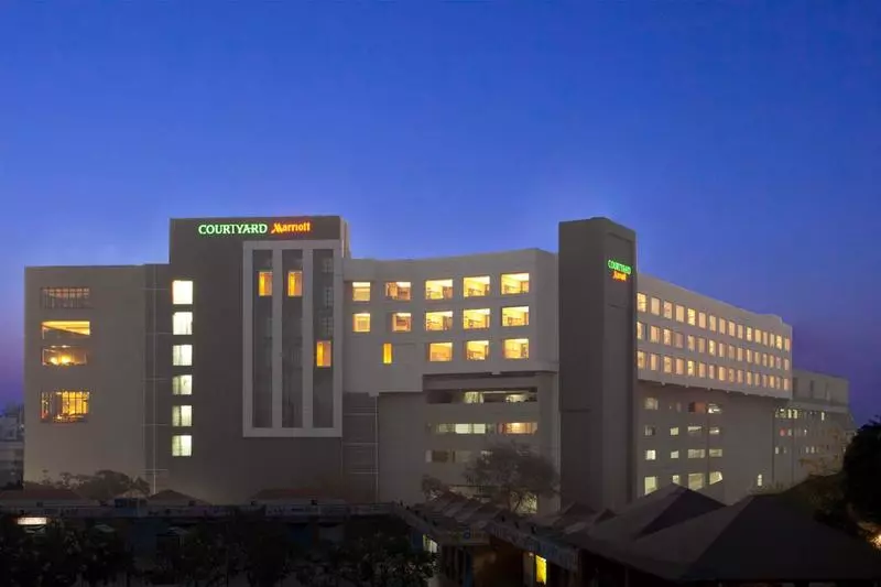 Отель Courtyard By Marriott Bilaspur