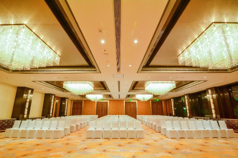 酒店 Courtyard By Marriott Bilaspur