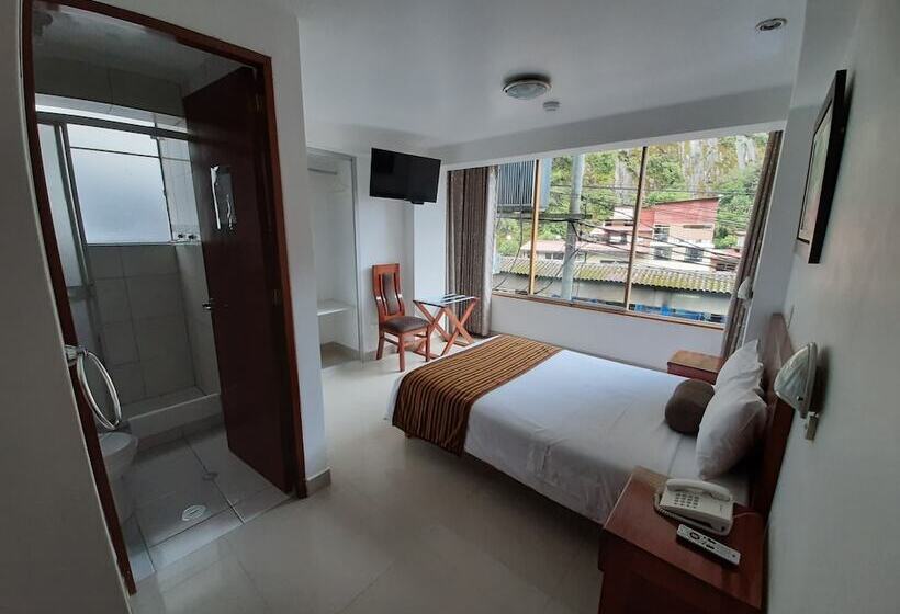 فندق Flower S House