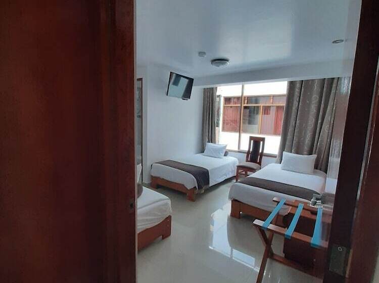 فندق Flower S House