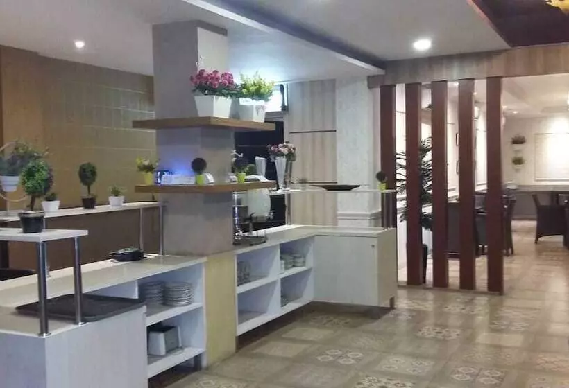 בית מלון כפרי Horison Altama Pandeglang