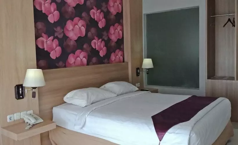 בית מלון כפרי Horison Altama Pandeglang