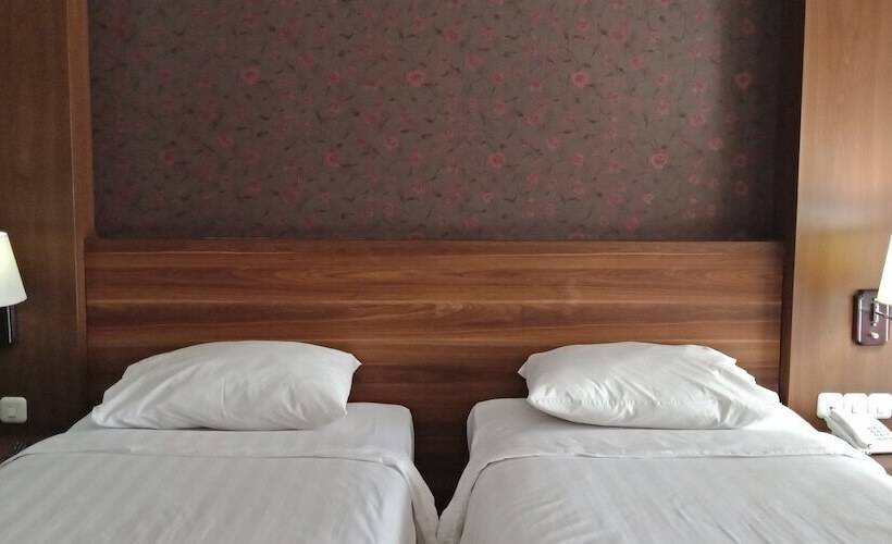 Otel Horison Altama Pandeglang