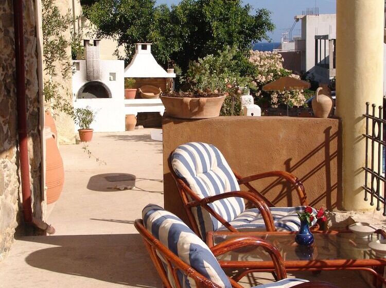 ホテル Idili Traditional House