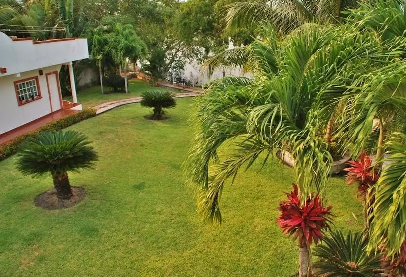 هتل Lagoon  Pet Friendly